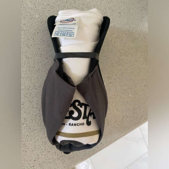 VGK/FIESTA HOTEL : Brand New , Size Xl T-shirt Hat, & Pilsner Combo - Picture 3 of 9